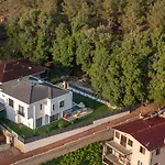 Enclave Luxury,pool And Nature At