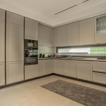 Villa Enclave Luxury,pool And Nature At *